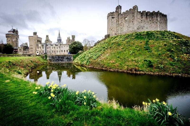 Cardiff-Castle-in-Spring