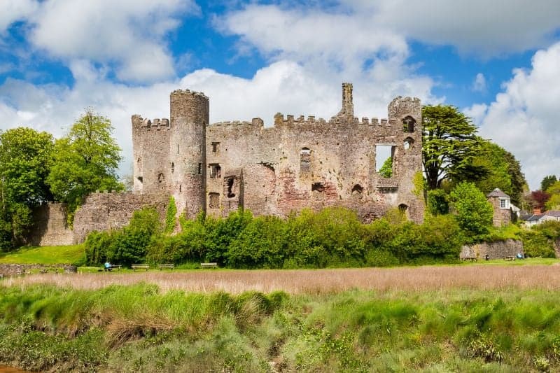32 BEST Castles in Wales to Visit [With Map]